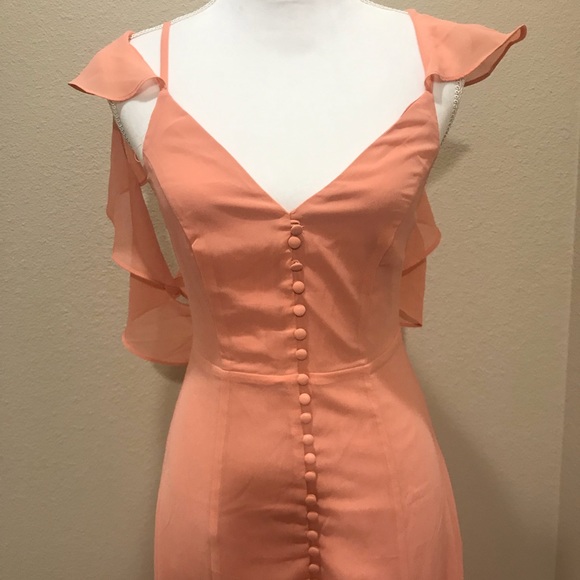 Peach colored dress - Picture 2 of 7